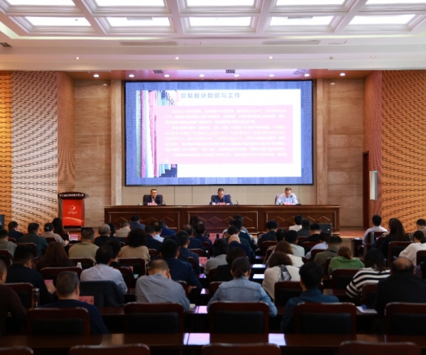 稳扎稳打，持续开拓奋进；；； 思绪立异，力争优质生长